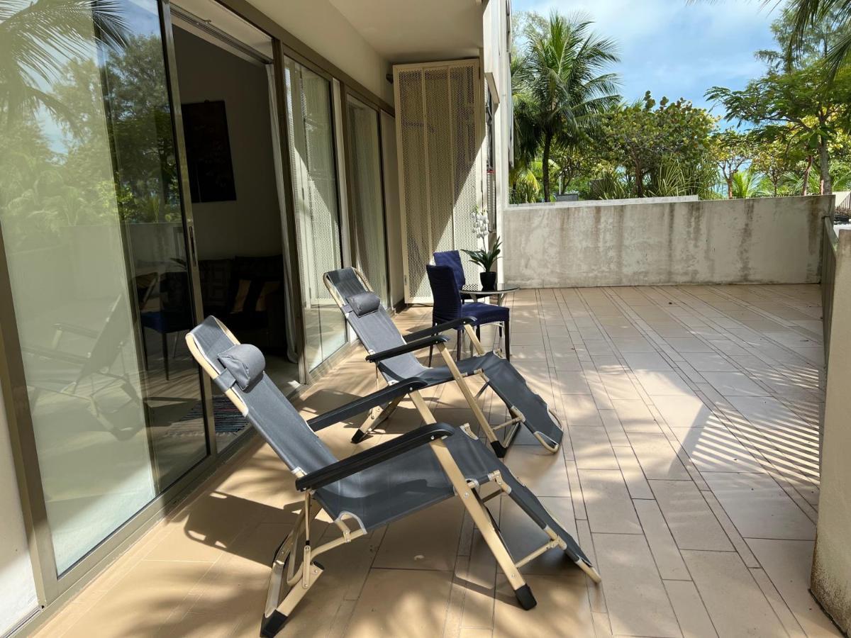 By The Sea@ Cozy Beachfront Home Batu Ferringhi Exterior photo
